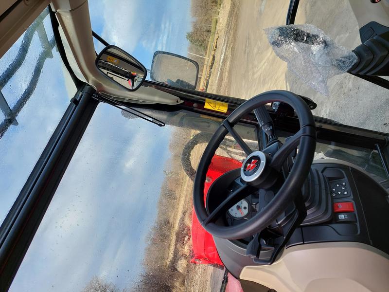 Tractors  Massey Ferguson 5711D Tractor with Cab & Loader Photo